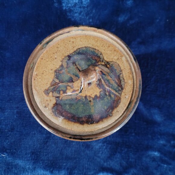 Pottery pot with lid - Picture 5 of 11